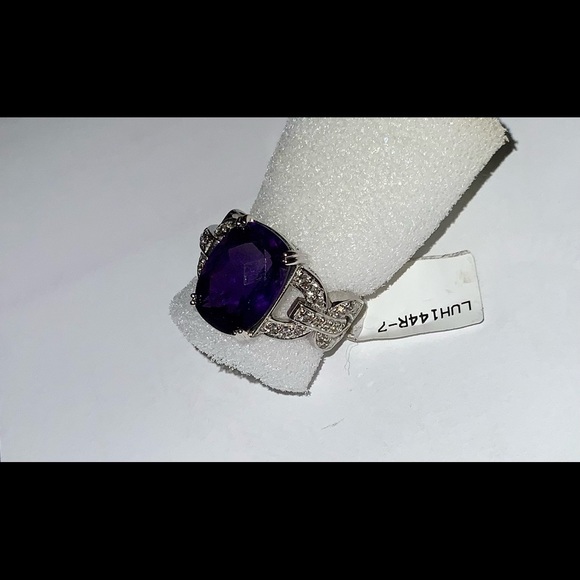NIB 925 Faceted Amethyst Ring w/ White Simulated Diamonds Sz 6.75 - Picture 5 of 12